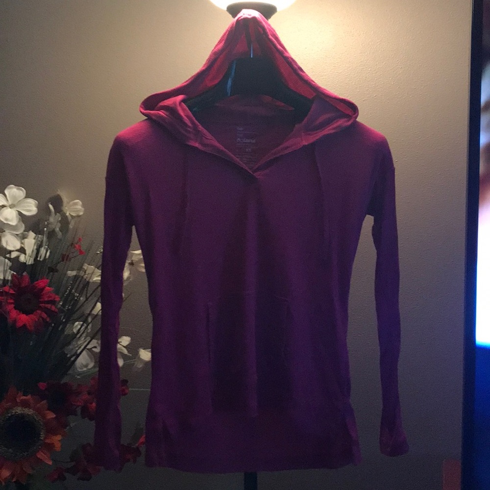 Gap Pink knit shirt w/ pockets and hood